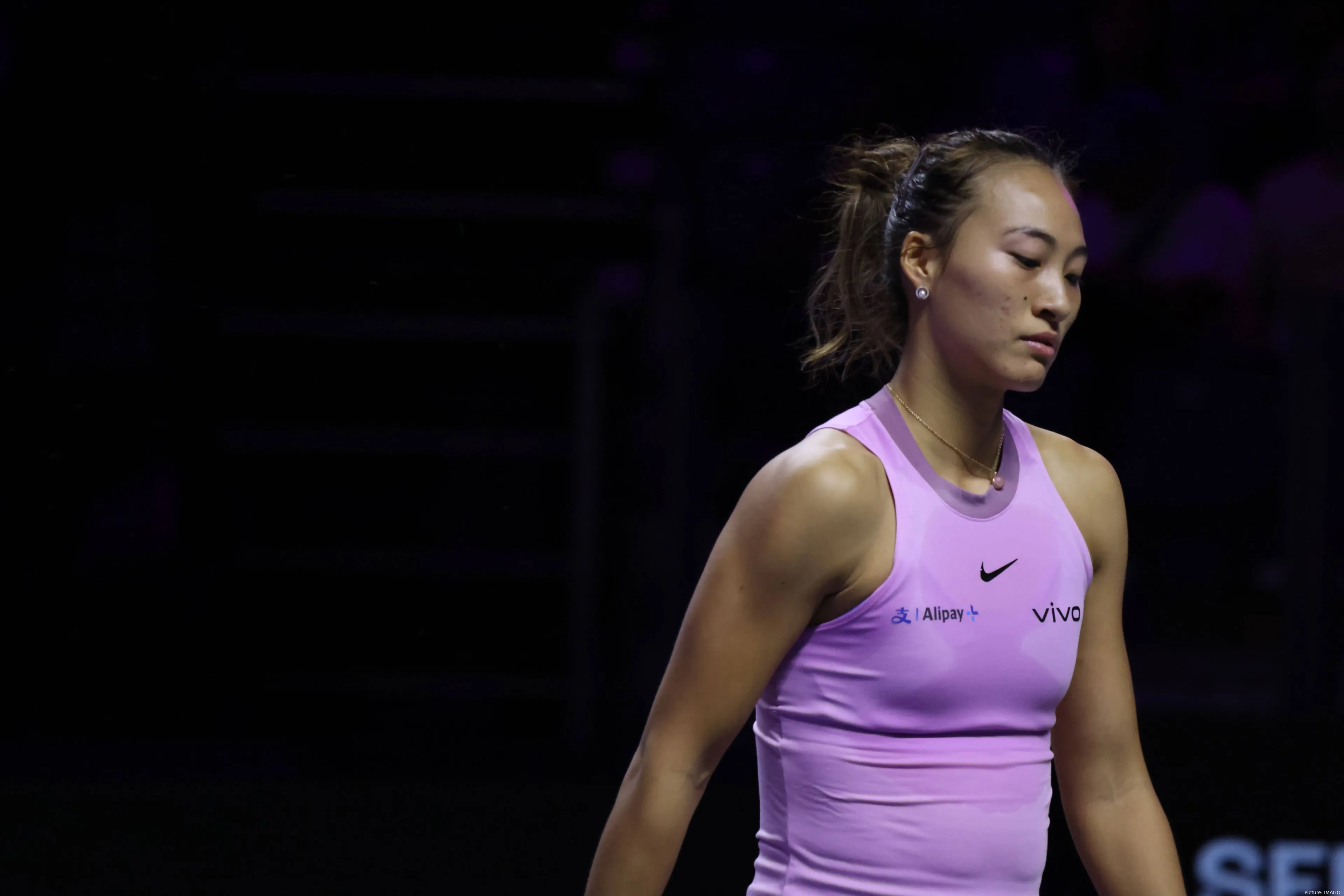 WTA Finals Statement semifinal seal for Zheng Qinwen, thumps Jasmine
